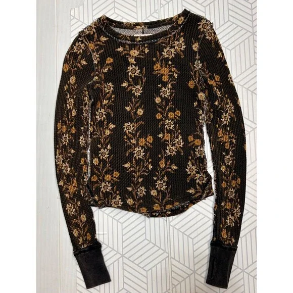 Free People Pretty Little Thermal Waffle Knit Shirt Top Small Floral Long Sleeve - Picture 2 of 10